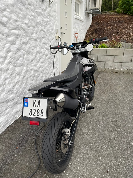 Aprilia SX 125 2 of 12