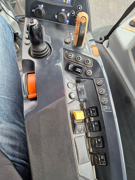 Valtra T 234 Versu 2017, kr 849 000,-