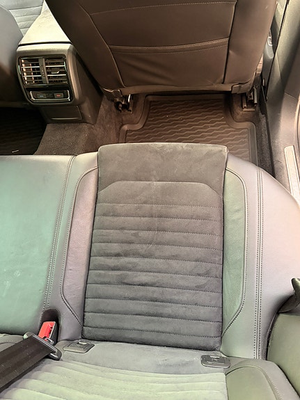 Volkswagen Passat 16 of 28