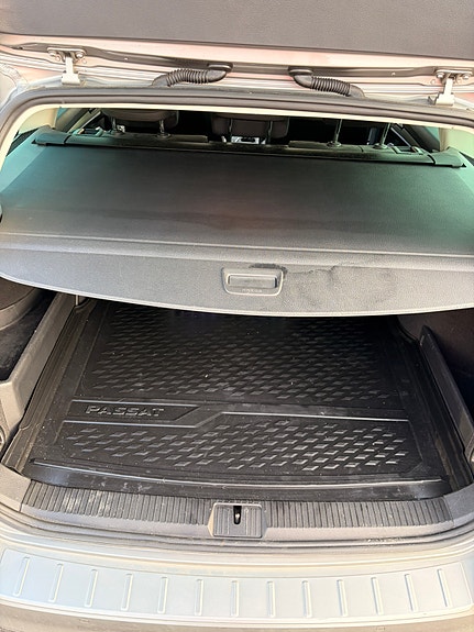 Volkswagen Passat 14 of 28