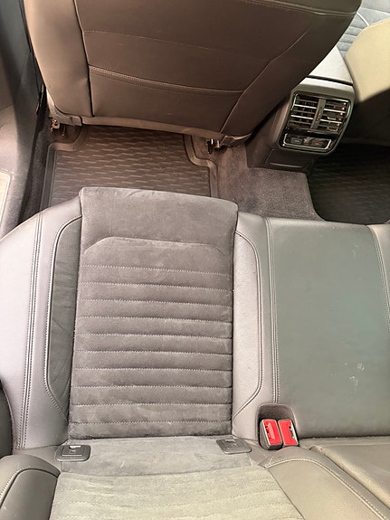 Volkswagen Passat 18 of 28