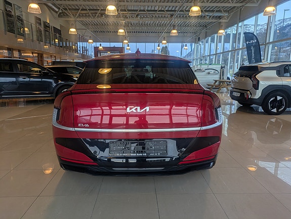Kia EV6 5 of 5