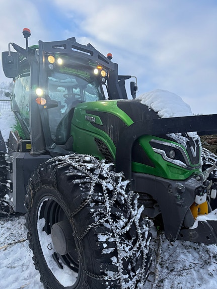 Valtra T175 Direct med Twin Track Kesla T326 Kran m/Biogrip 2025, kr 2 690 000,-