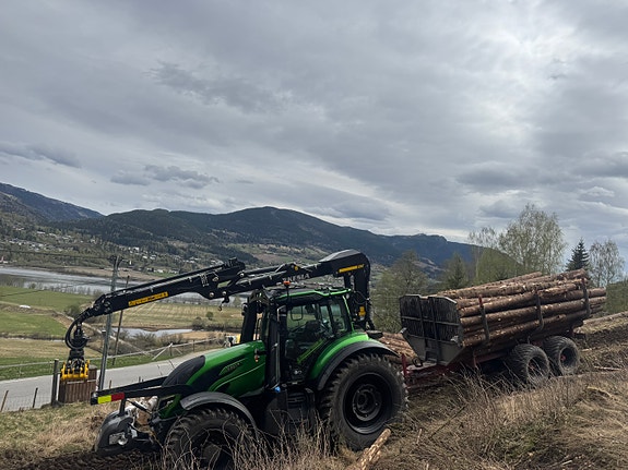 Valtra T175 Direct med Twin Track Kesla T326 Kran m/Biogrip 2025, kr 2 690 000,-