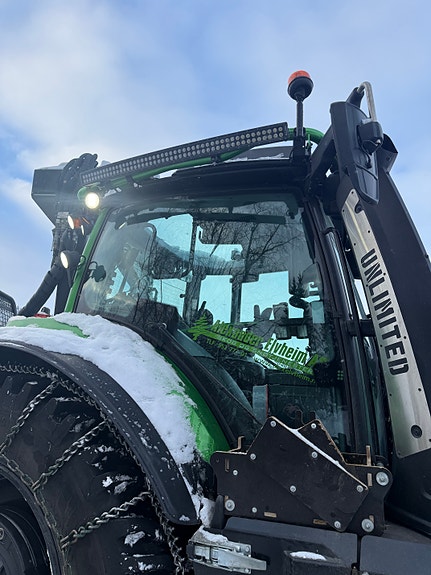 Valtra T175 Direct med Twin Track Kesla T326 Kran m/Biogrip 2025, kr 2 690 000,-