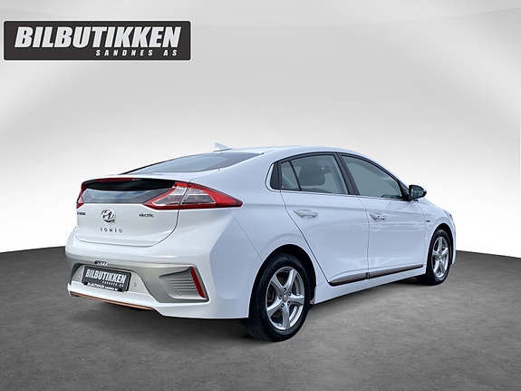 Hyundai IONIQ 5 of 5