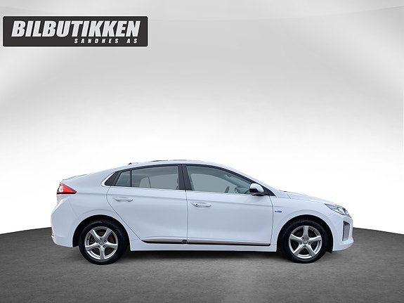 Hyundai IONIQ 6 of 21