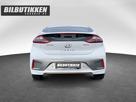 Hyundai IONIQ 4 of 5