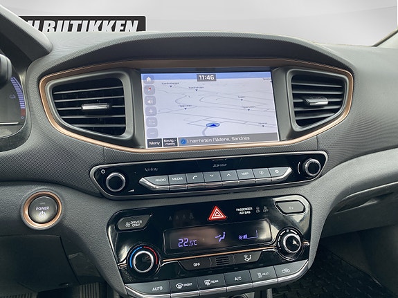 Hyundai IONIQ 16 of 21