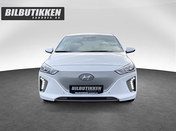 Hyundai IONIQ 8 of 21