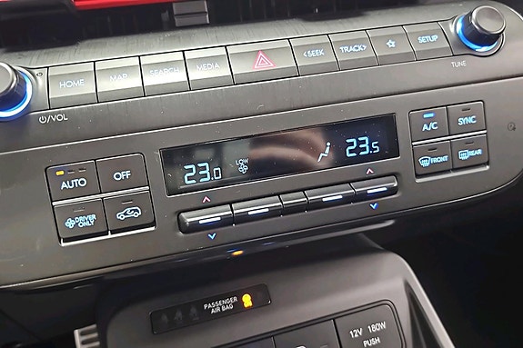 Hyundai Kona 15 of 30