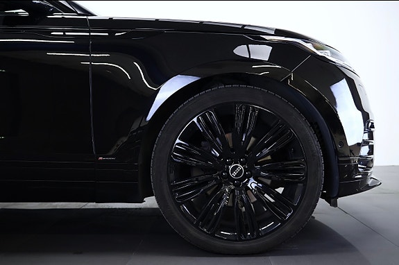 Land Rover Range Rover Velar 5 of 27