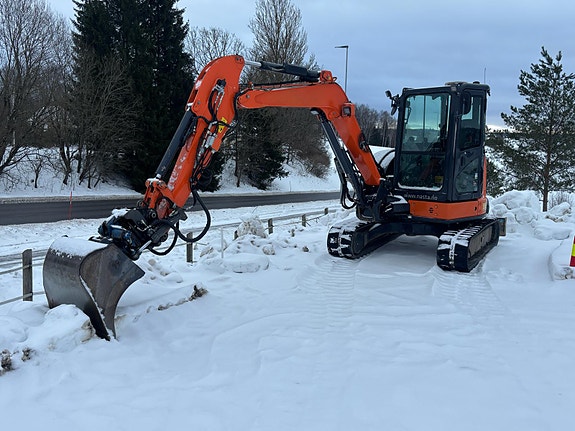 Hitachi ZX55U-6 - Sertifisert - 3 skuffer - Rototilt - Serviceavtale - Leveringsklar
