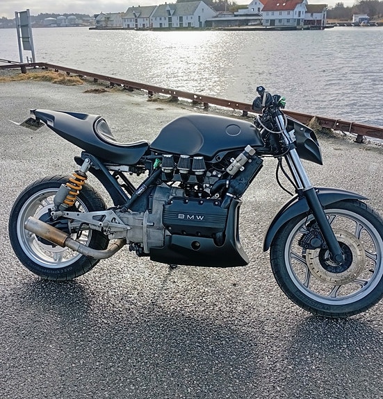 BMW K75 Cafe Racer/Black matt 13 of 17