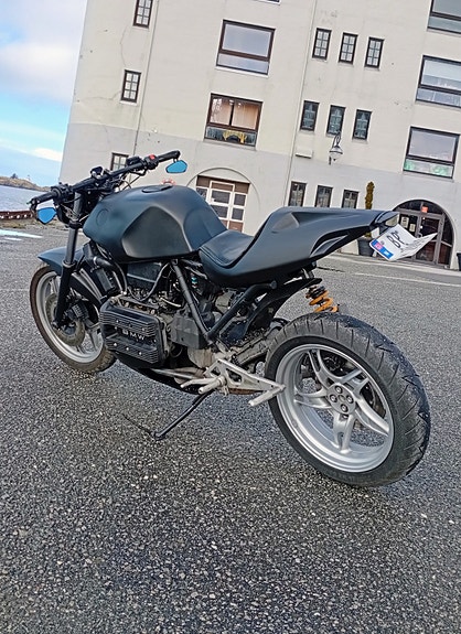 BMW K75 Cafe Racer/Black matt 7 of 17