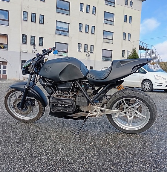 BMW K75 Cafe Racer/Black matt 11 of 17