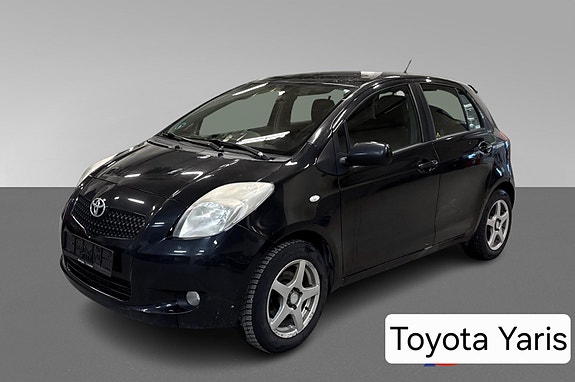 Toyota Yaris 3 of 11