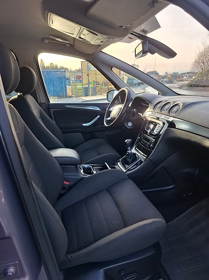 Ford S-MAX 19 of 24