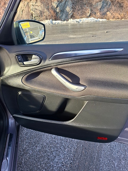 Ford S-MAX 20 of 24