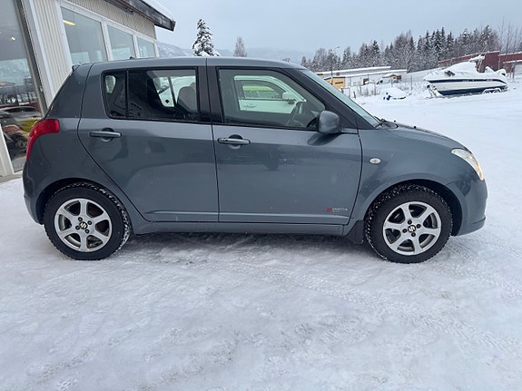 Suzuki Swift 3 of 11