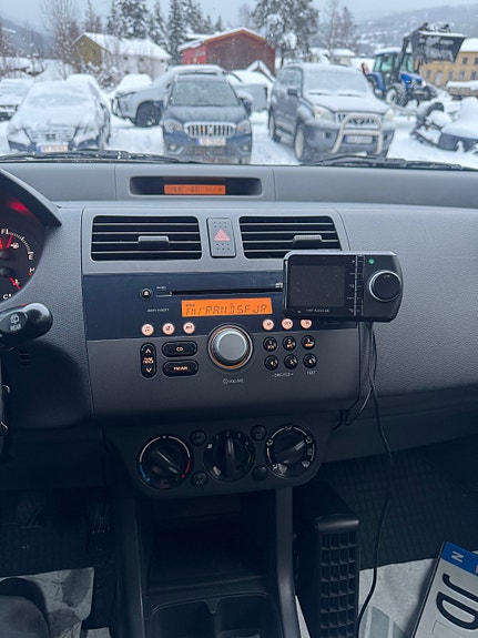 Suzuki Swift 9 of 11