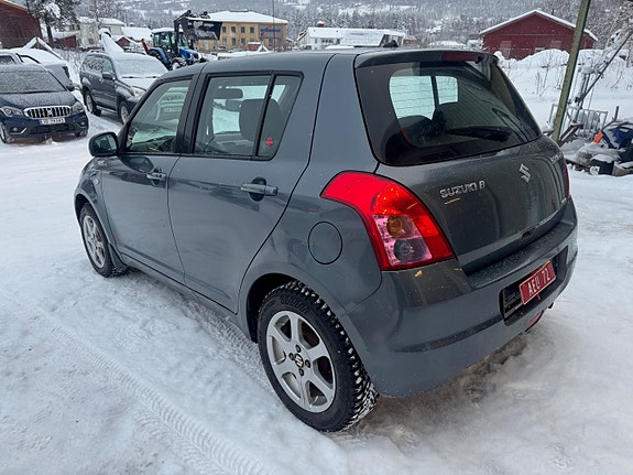 Suzuki Swift 6 of 11
