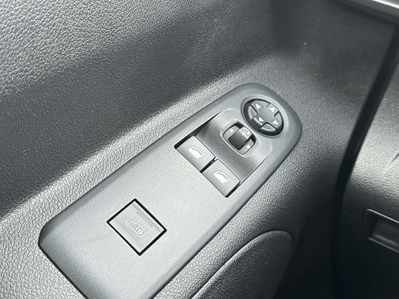 Peugeot Partner 23 of 24