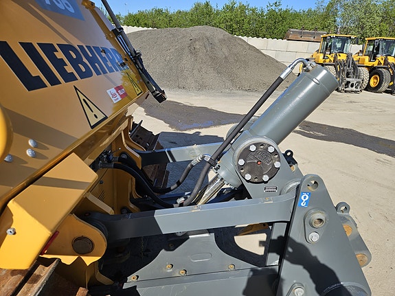 Liebherr 736 05 LGP 21 of 28