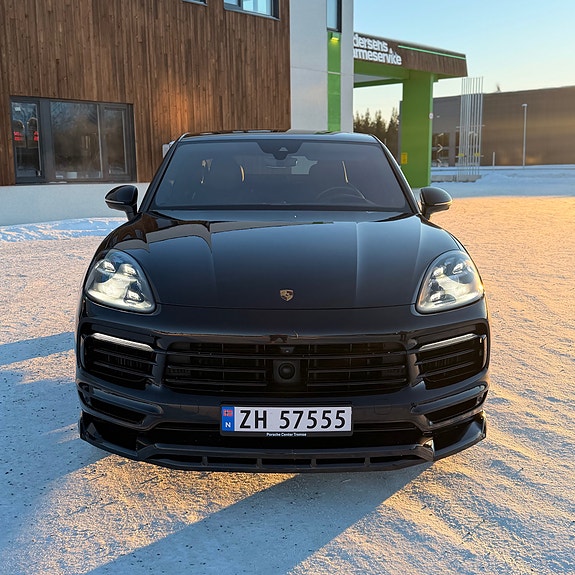 Porsche Cayenne Coupe 4 of 5