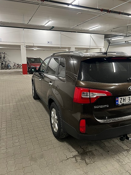 Kia Sorento 8 of 11