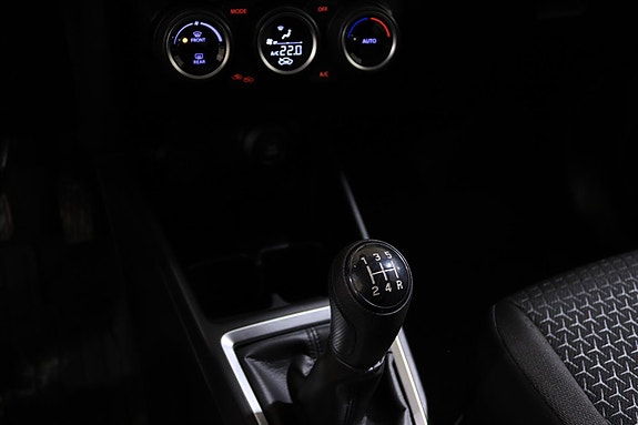 Suzuki Swift 22 of 25