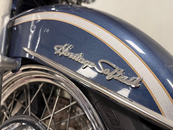 Harley-Davidson FLSTC Heritage Softail Classic 5 of 5