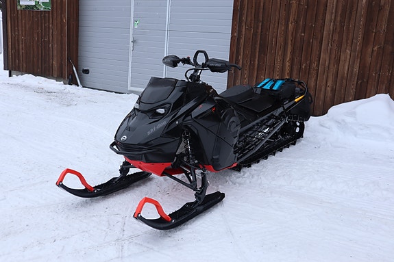 Ski-doo Summit X Expert 850 E-TEC Turbo
