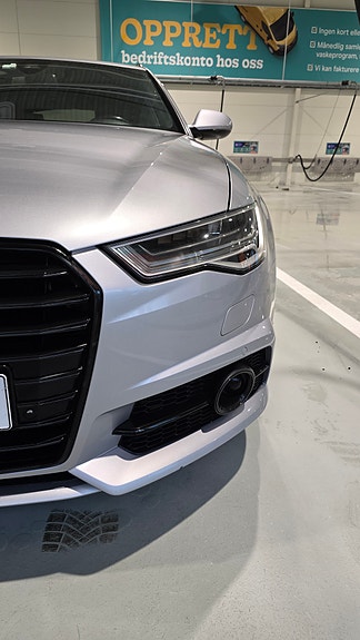 Audi A6 2 of 5
