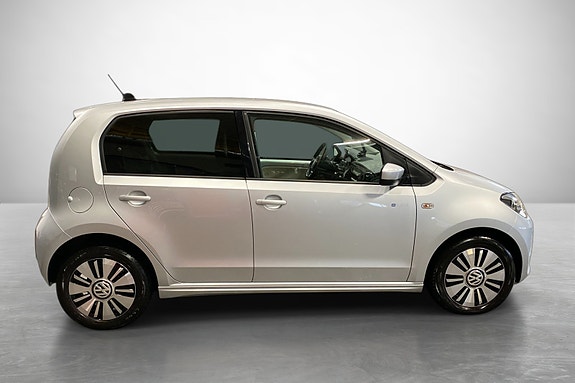 Volkswagen UP! 5 of 26