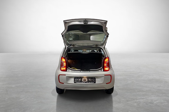 Volkswagen UP! 8 of 26