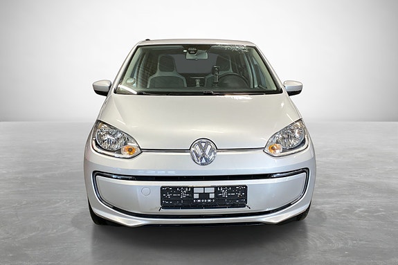 Volkswagen UP! 3 of 26