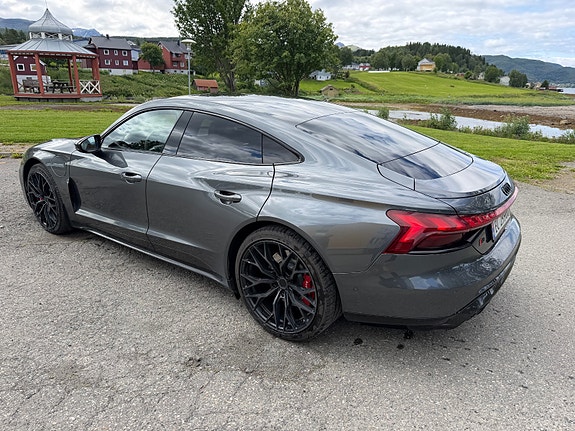 Audi e-tron GT RS 5 of 5