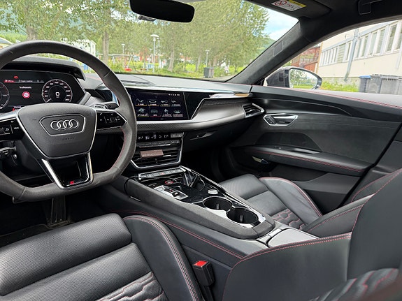 Audi e-tron GT RS 17 of 21