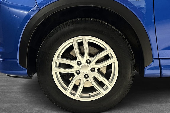 Lettmetallfelger gir et moderne og sporty utseende.