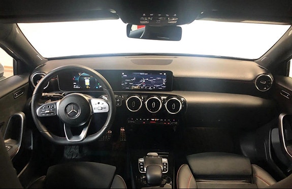 Mercedes-Benz A200 25 of 29