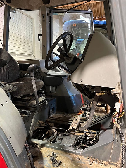 Massey Ferguson 4270 1999, kr 1 000,-