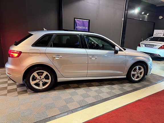 Audi A3 4 of 5