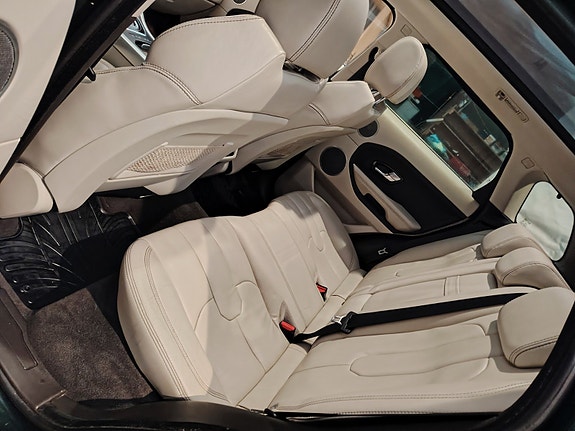 Land Rover Range Rover Evoque 8 of 26