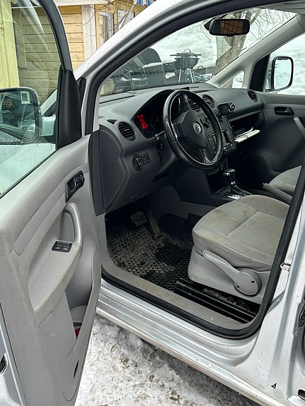 Volkswagen Caddy Maxi 6 of 12