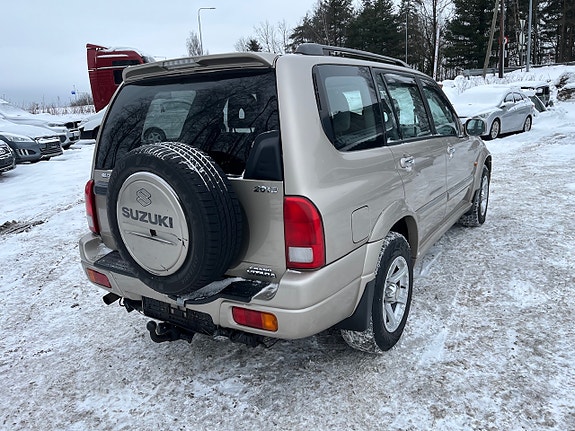 Suzuki Grand Vitara 6 of 22