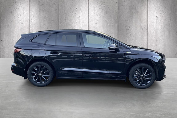 Skoda Enyaq RS 8 of 26