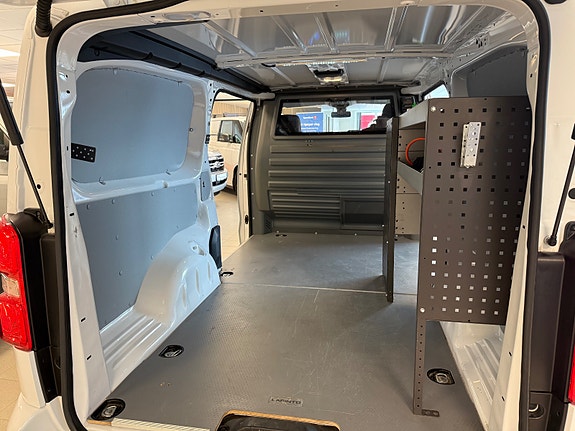 Citroen E-Jumpy 23 of 27