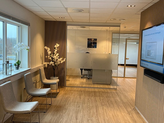 Venterom med infoTV og Radio/musikk