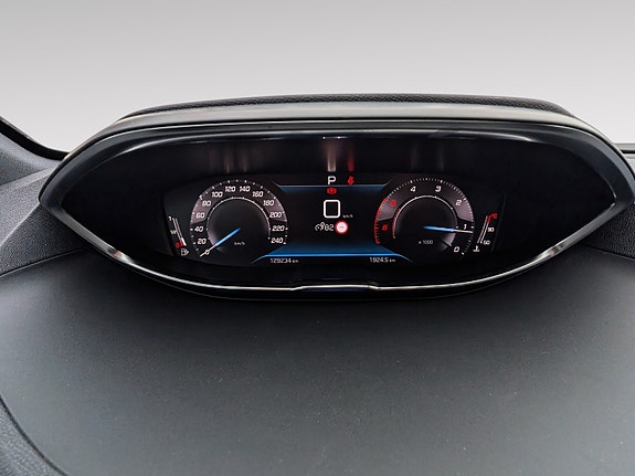 Peugeot 5008 17 of 23